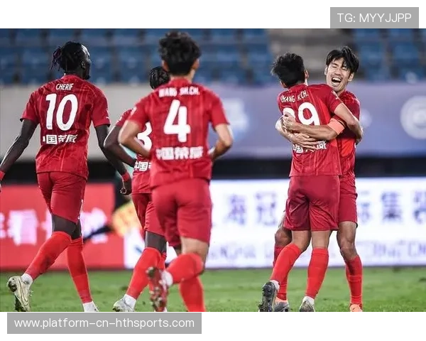 天津津门虎反击线路清晰，斜传身后直达禁区