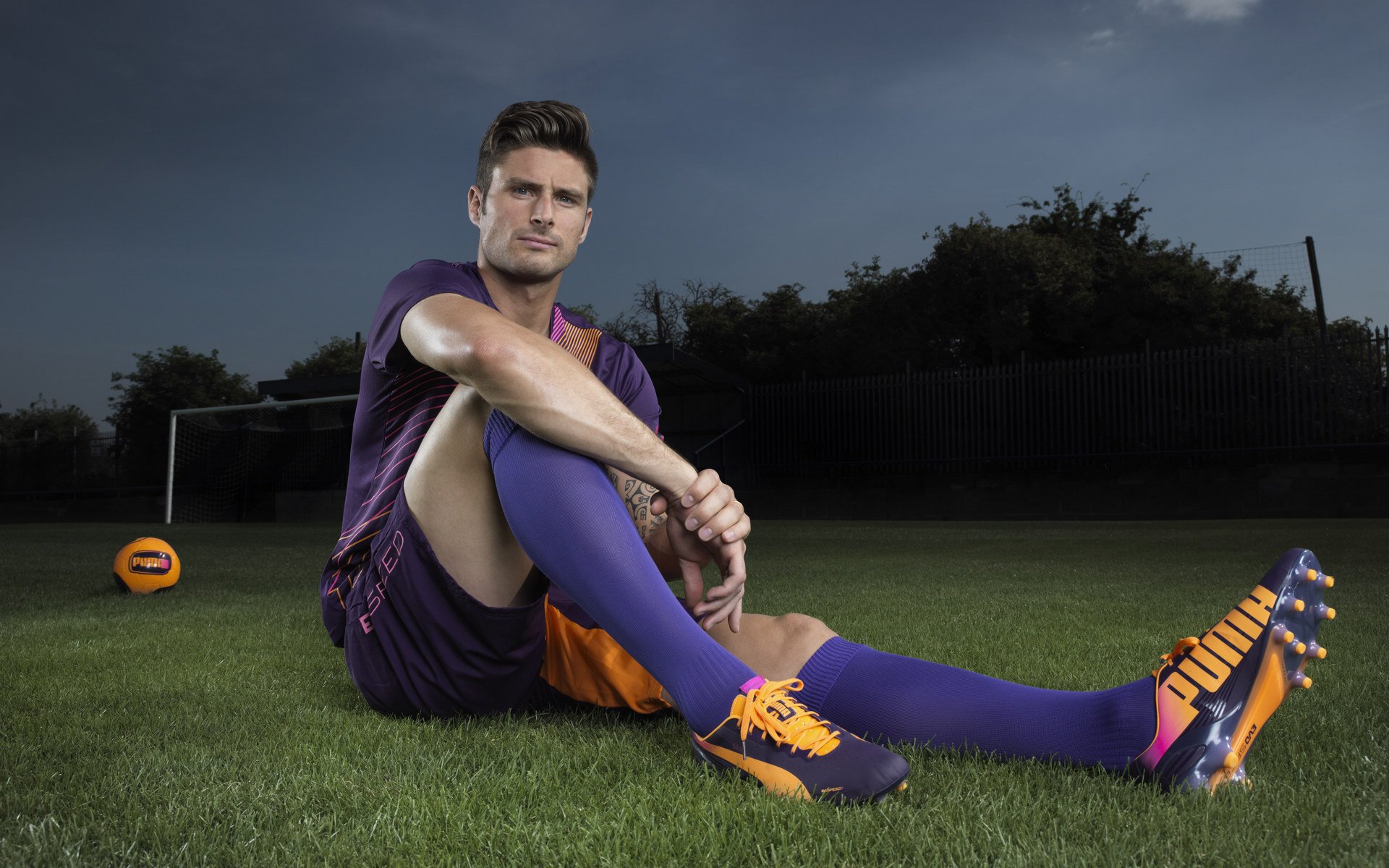 马术趣味障碍赛 低高度与彩色障碍为青少年而设